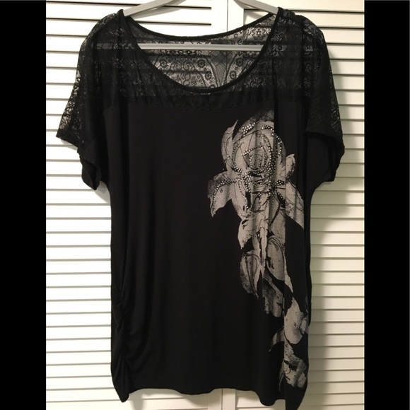 Maurice’s Black silver sparkle floral top - Picture 1 of 3